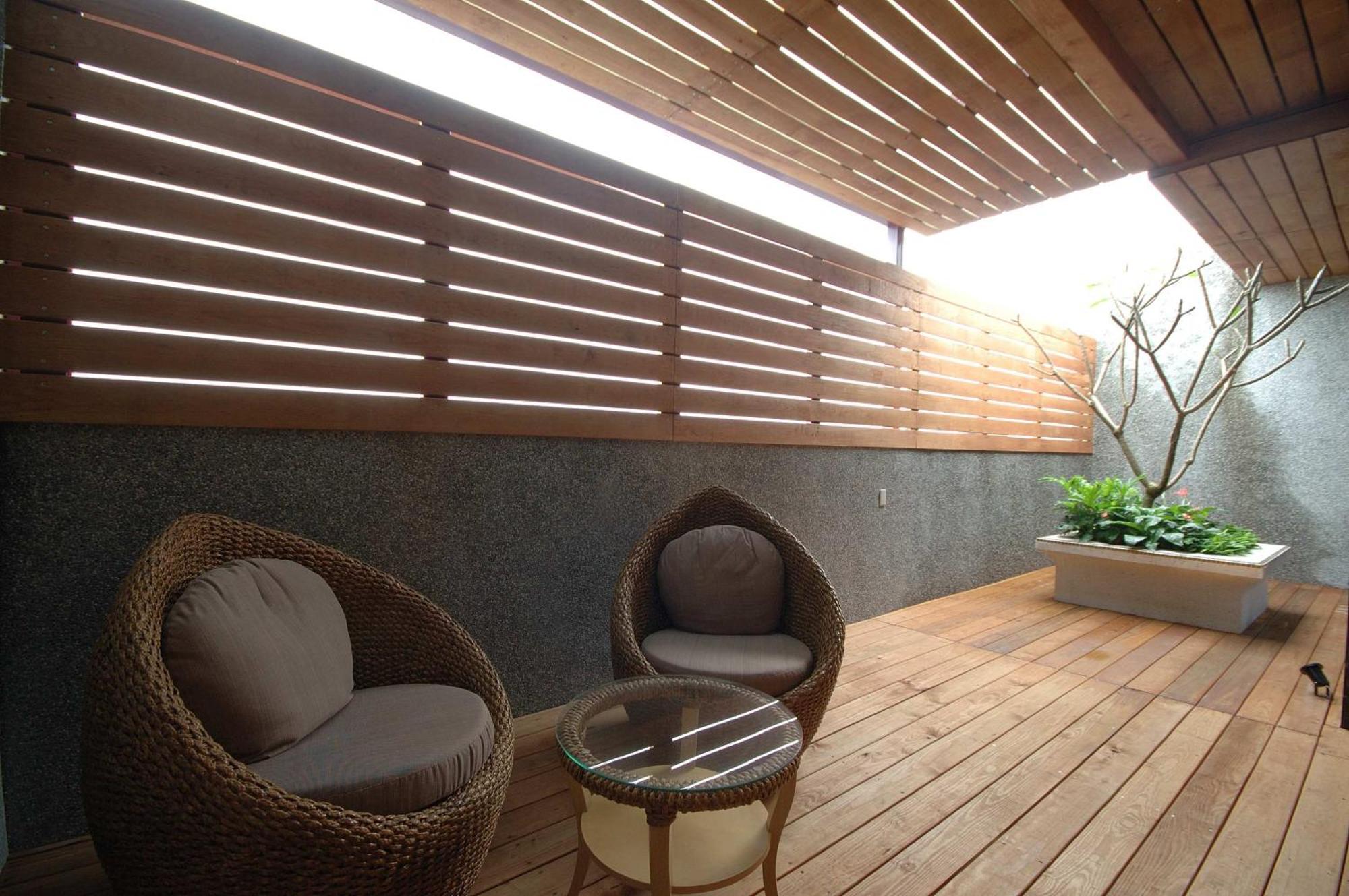 Dubai Motel Yilan Экстерьер фото
