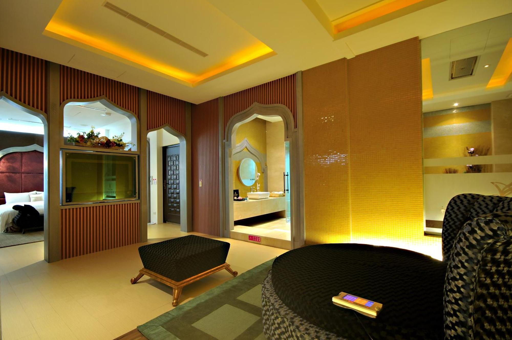 Dubai Motel Yilan Экстерьер фото