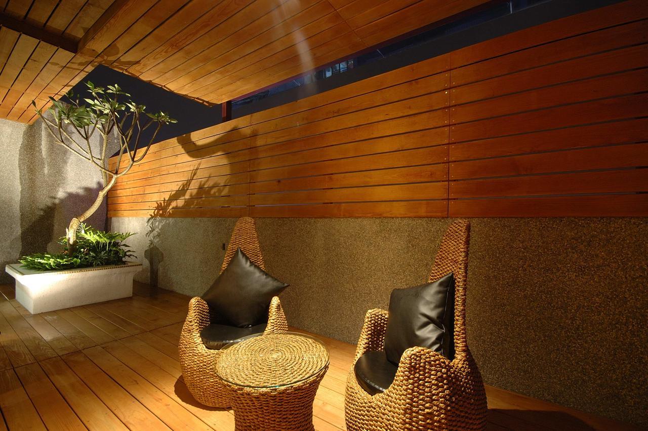 Dubai Motel Yilan Экстерьер фото
