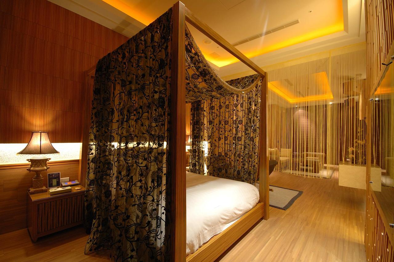 Dubai Motel Yilan Экстерьер фото